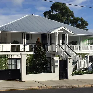 Bed & Breakfast Heal House, Brisbane